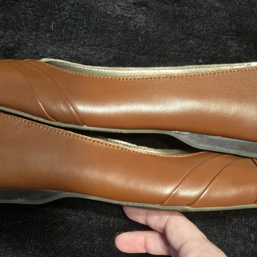 Array Slip On Square Toe Leather Flats, Size 7.5N